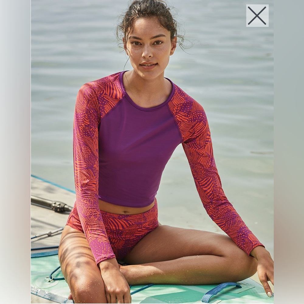 Garnet Hill Fuchsia Colorblock Cropped Rashguard … - image 1